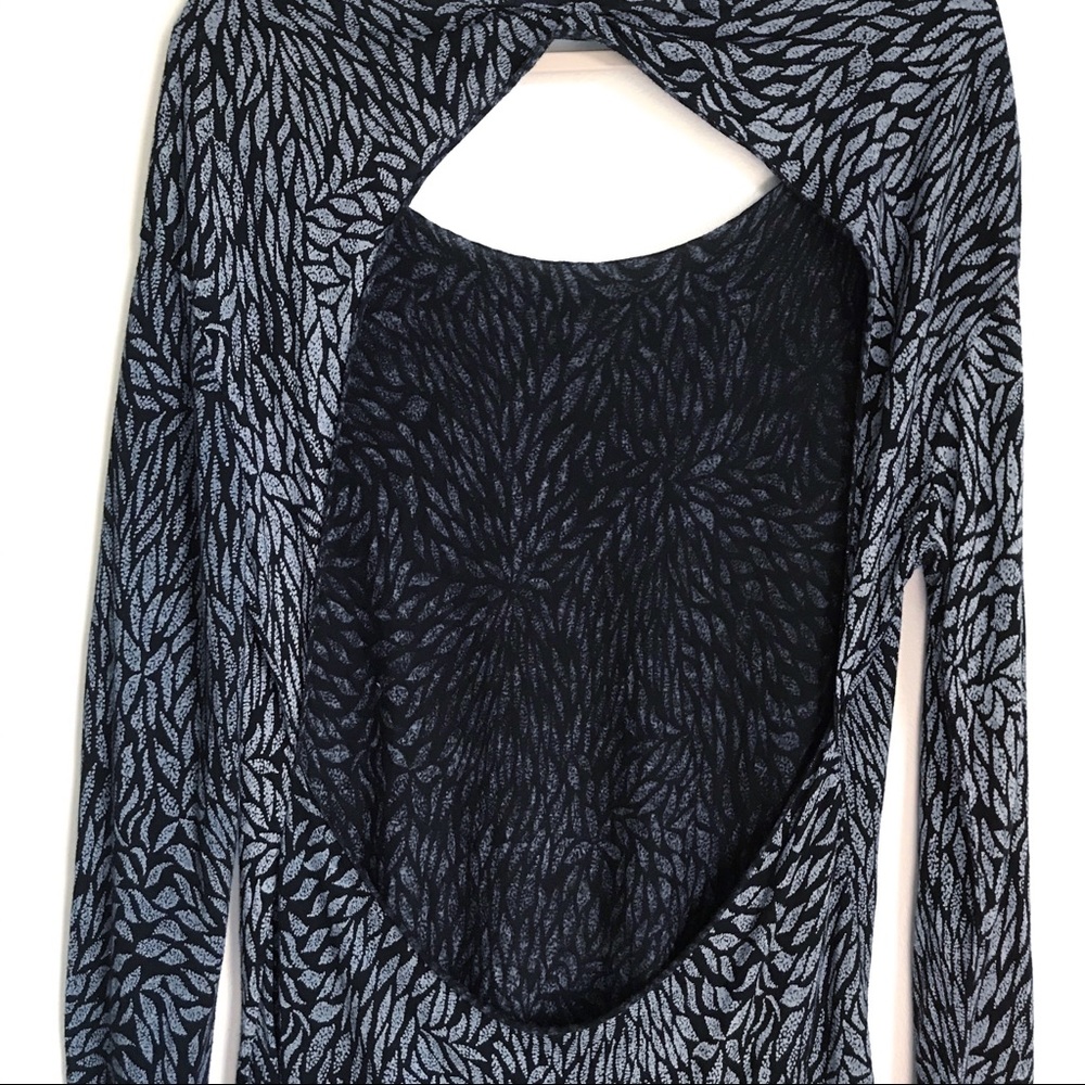 Revolve Indah Leaf Print Open Back Oversized Slou… - image 6